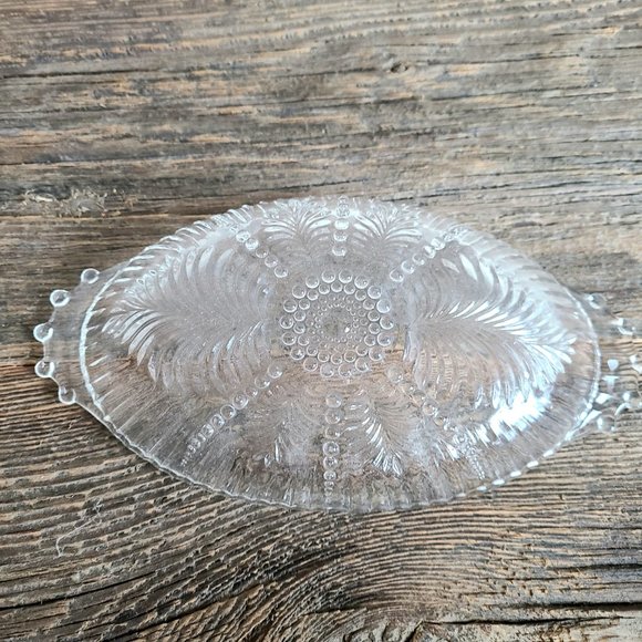 Vintage clear glass oval trinket or candy dish. - Picture 3 of 4